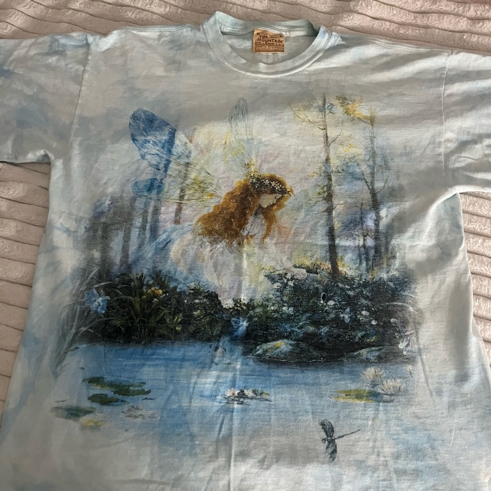 The mountain shirt
